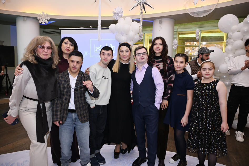Leyla Əliyeva, Arzu Əliyeva və Alena Əliyeva xüsusi qayğıya ehtiyacı olan uşaqlar üçün təşkil olunan bayram şənliyində iştirak ediblər