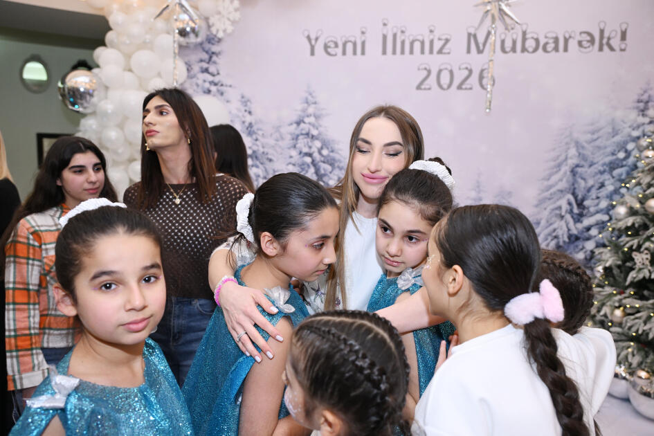 Leyla Əliyeva, Arzu Əliyeva və Alena Əliyeva xüsusi qayğıya ehtiyacı olan uşaqlar üçün təşkil olunan bayram şənliyində iştirak ediblər