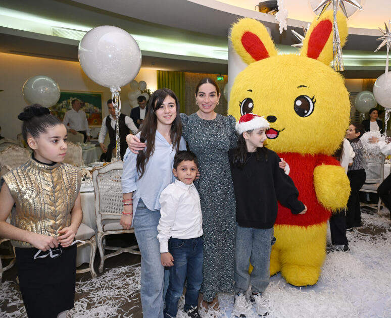 Leyla Əliyeva, Arzu Əliyeva və Alena Əliyeva xüsusi qayğıya ehtiyacı olan uşaqlar üçün təşkil olunan bayram şənliyində iştirak ediblər