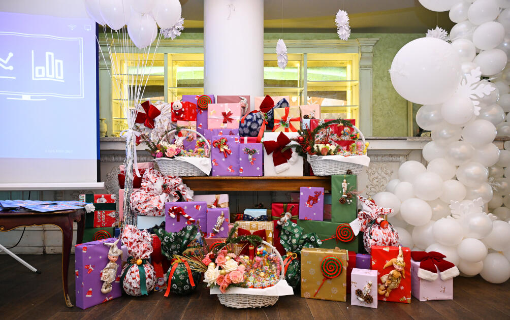 Leyla Əliyeva, Arzu Əliyeva və Alena Əliyeva xüsusi qayğıya ehtiyacı olan uşaqlar üçün təşkil olunan bayram şənliyində iştirak ediblər