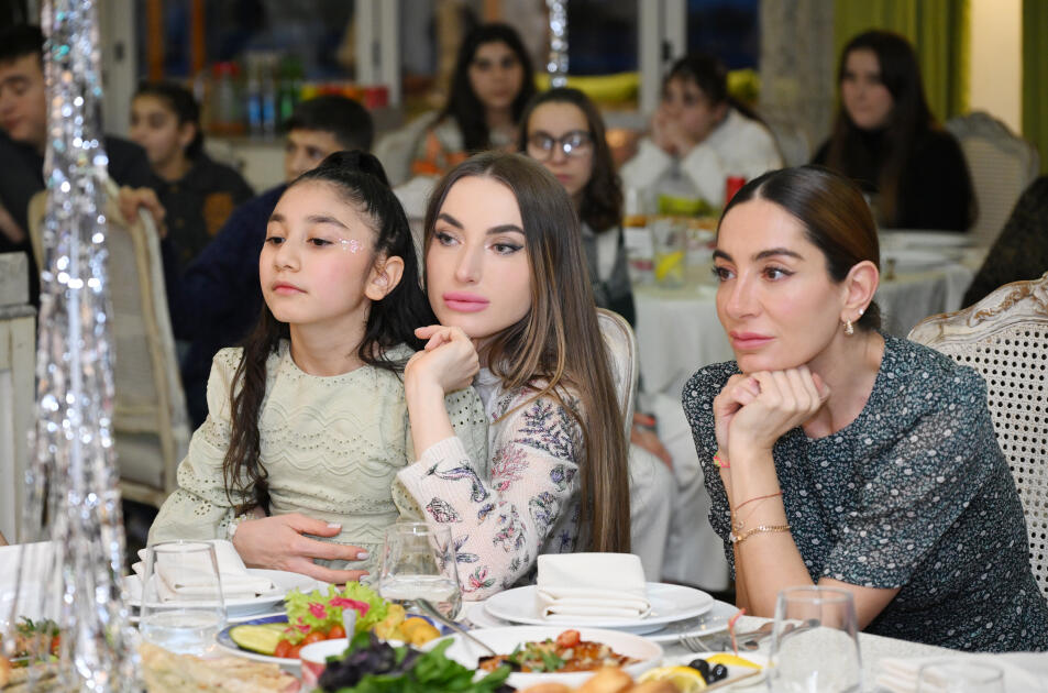 Leyla Əliyeva, Arzu Əliyeva və Alena Əliyeva xüsusi qayğıya ehtiyacı olan uşaqlar üçün təşkil olunan bayram şənliyində iştirak ediblər