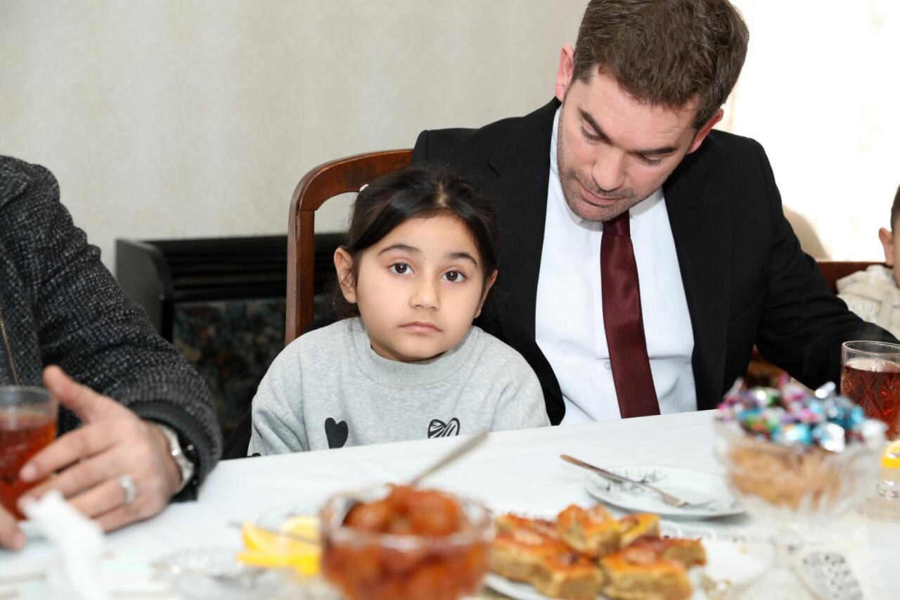 PASHA Holding предоставил праздничные подарки семьям шехидов