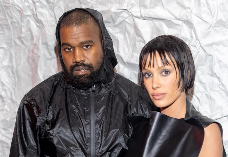 Канье Уэста засняли с Бьянкой Цензори в Диснейленде