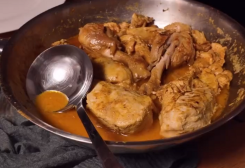 Блогер Лейла показала, как друзья её сына хозяйничали на кухне