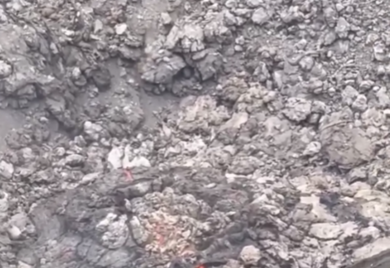 Извержение вулкана вблизи