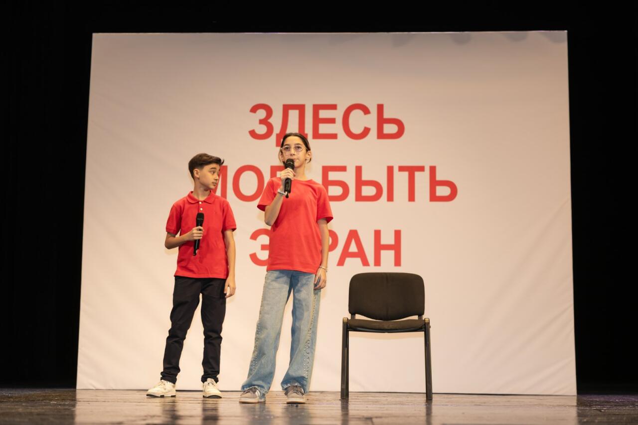 В Баку разгорелась битва смеха и креатива Юниор Лиги КВН сезона 2025–2026