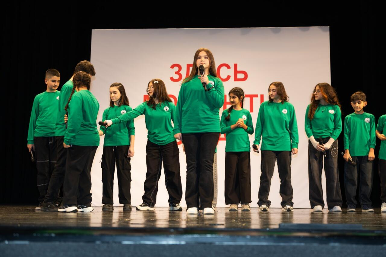 В Баку разгорелась битва смеха и креатива Юниор Лиги КВН сезона 2025–2026