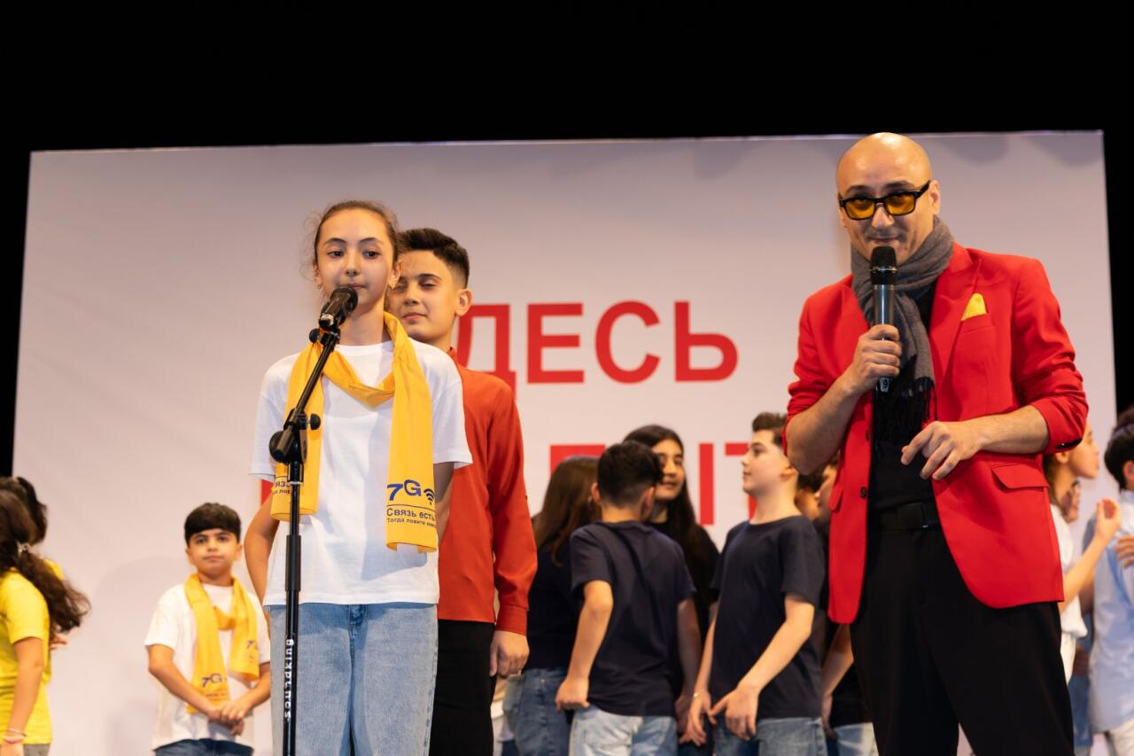 В Баку разгорелась битва смеха и креатива Юниор Лиги КВН сезона 2025–2026