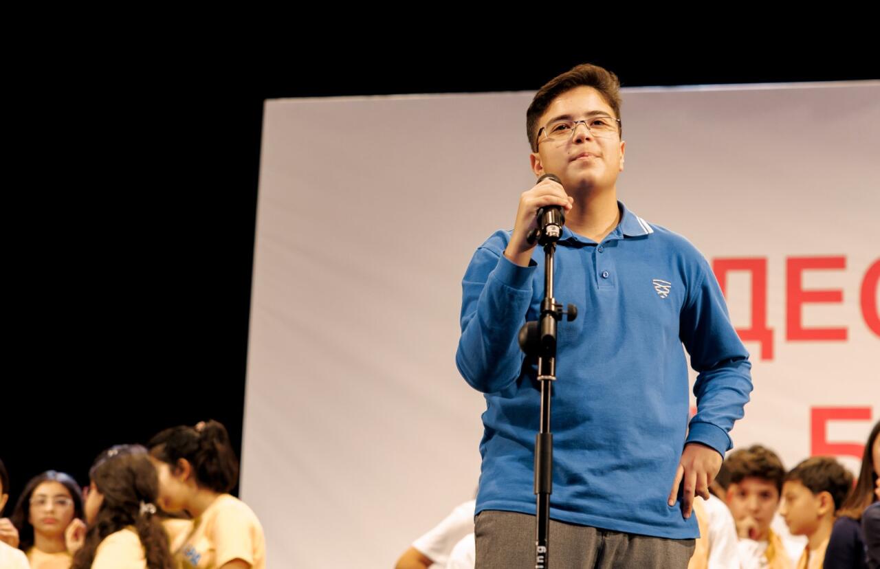 В Баку разгорелась битва смеха и креатива Юниор Лиги КВН сезона 2025–2026