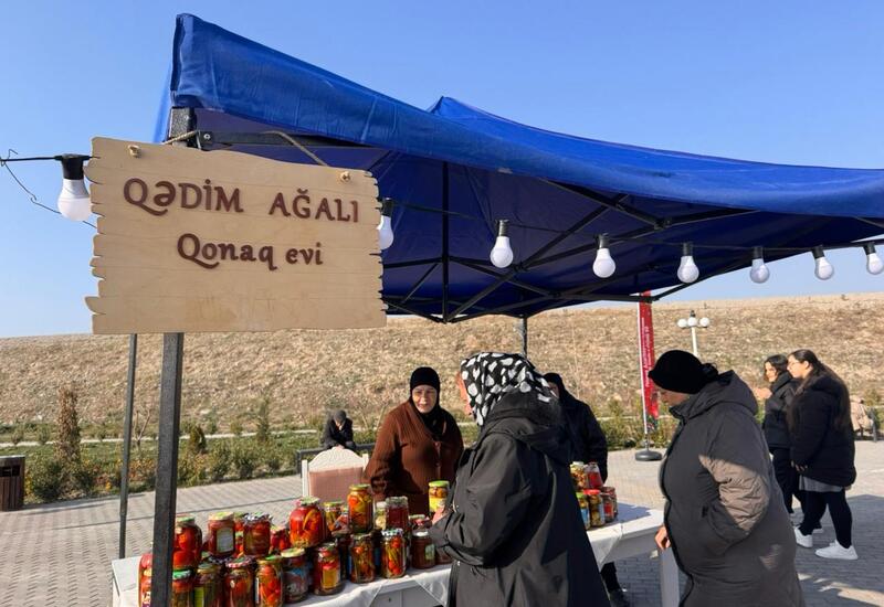 В Джабраильском и Зангиланском районах организована новогодняя ярмарка