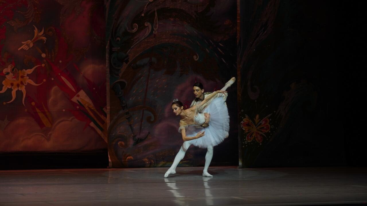В Баку состоялся показ балета "Щелкунчик"