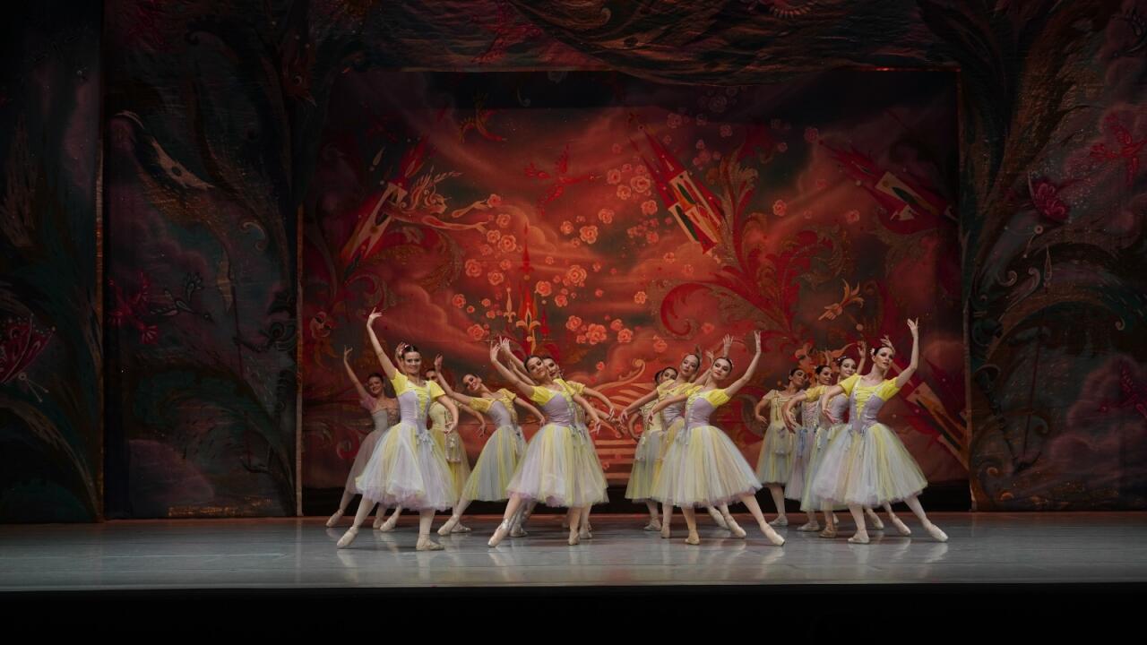 В Баку состоялся показ балета "Щелкунчик"