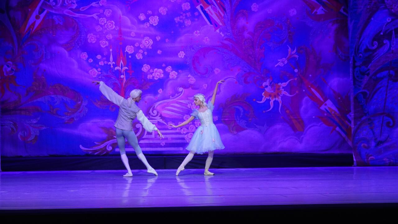 В Баку состоялся показ балета "Щелкунчик"