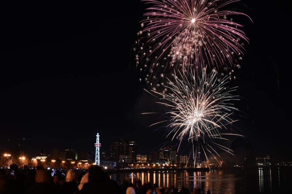 Праздничный салют в Баку по случаю Нового года