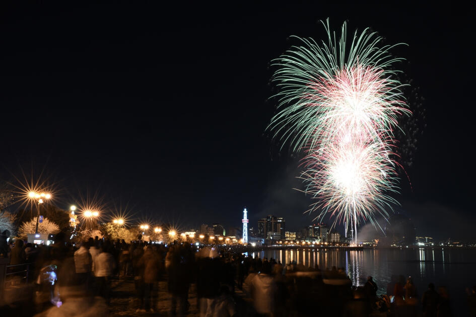 Праздничный салют в Баку по случаю Нового года