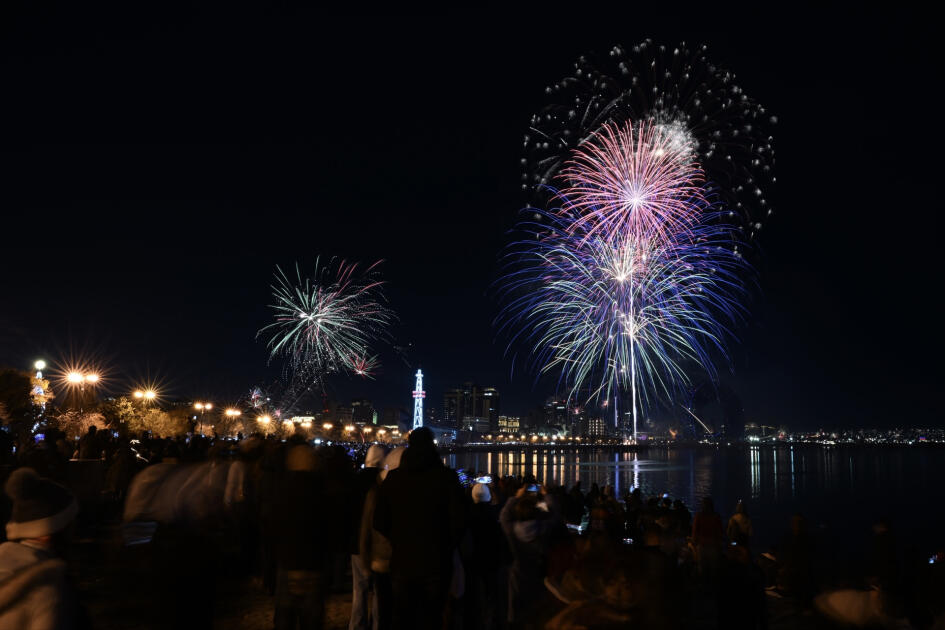 Праздничный салют в Баку по случаю Нового года