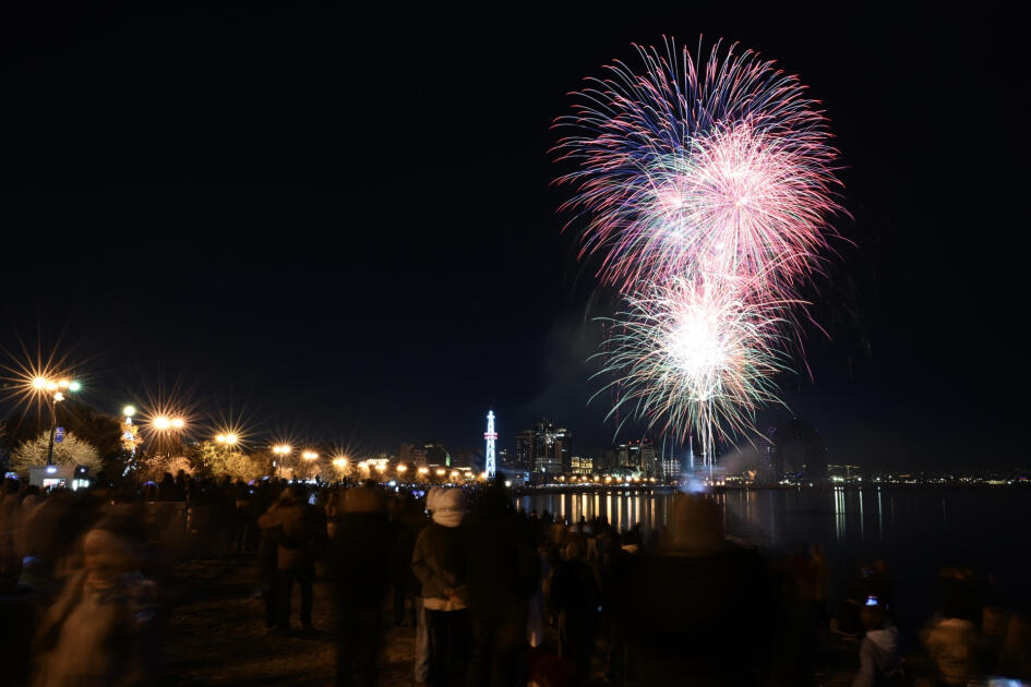 Праздничный салют в Баку по случаю Нового года