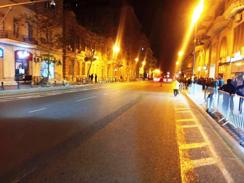 Баку встретил новогоднее утро чистым и аккуратным