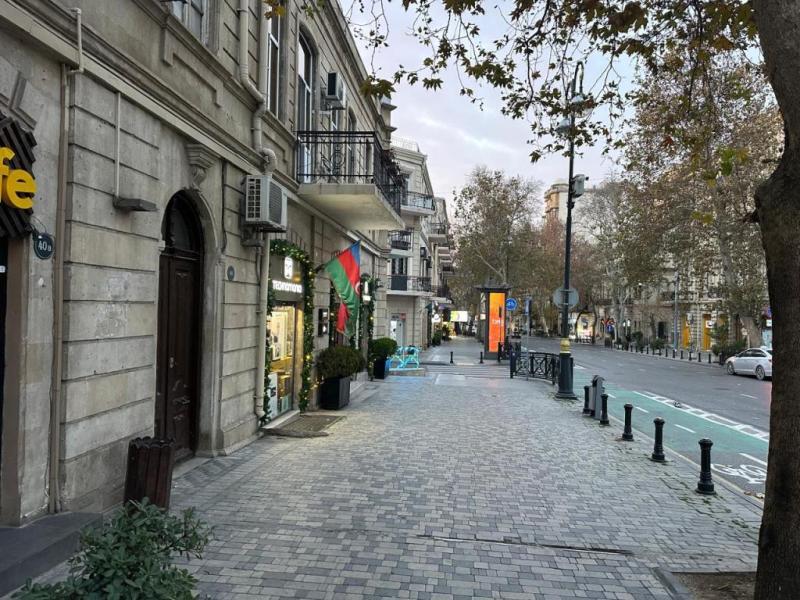 Баку встретил новогоднее утро чистым и аккуратным