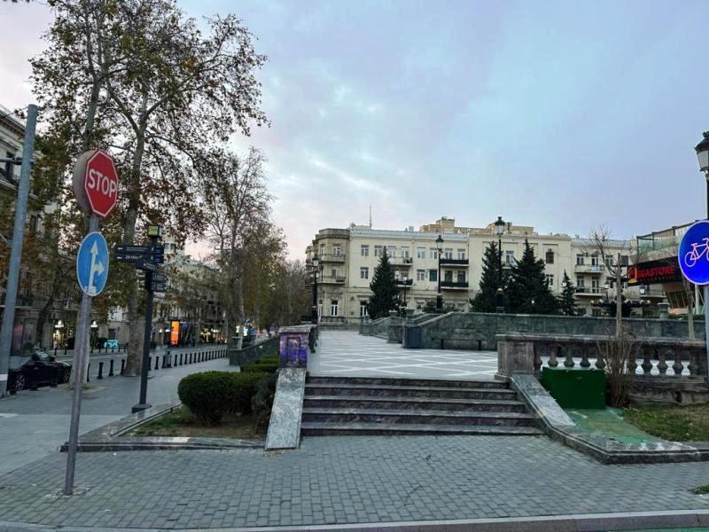 Баку встретил новогоднее утро чистым и аккуратным