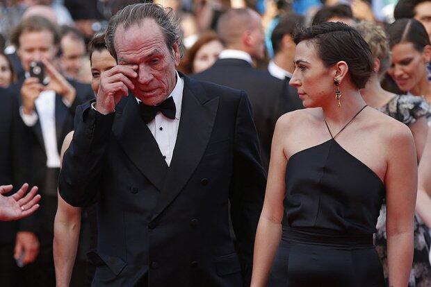 Pojavile so se nove podrobnosti o smrti hčere Tommyja Leeja Jonesa