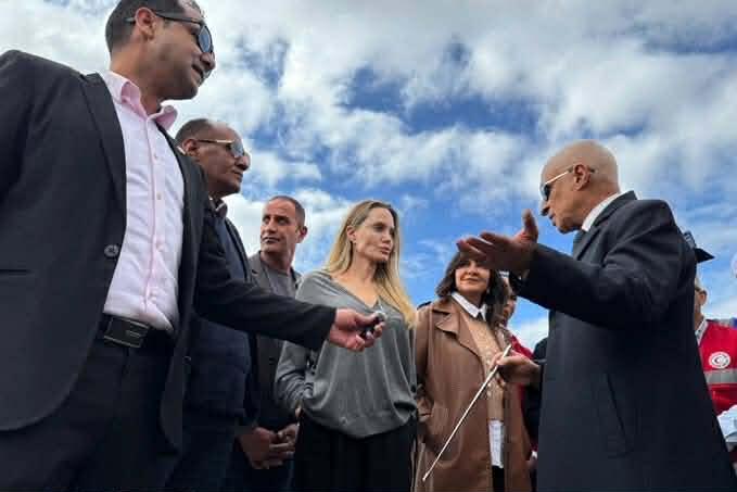 Анджелина Джоли на КПП "Рафах"