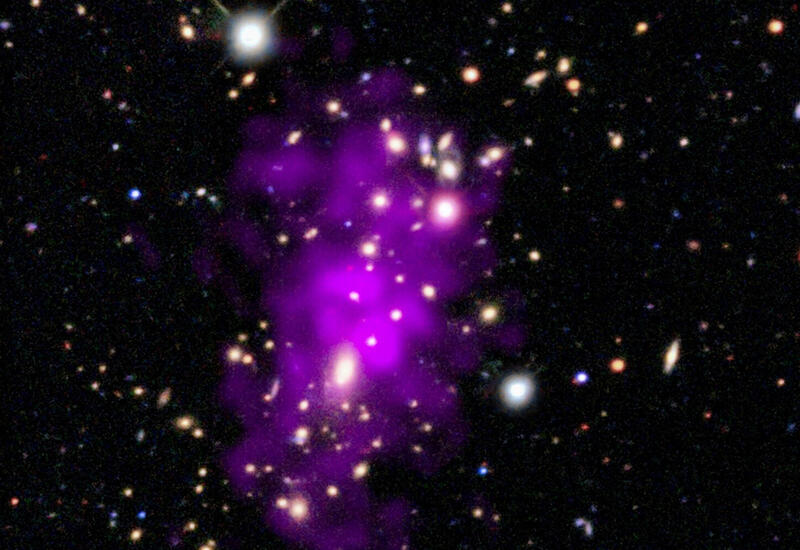 Астрономы показали космическое шампанское к Новому году