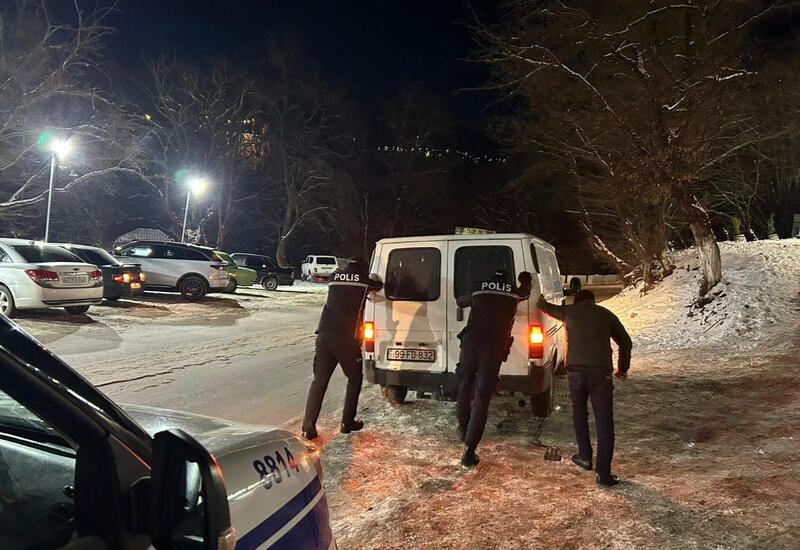 Непогода в Азербайджане: сотрудники полиции несут непрерывную службу