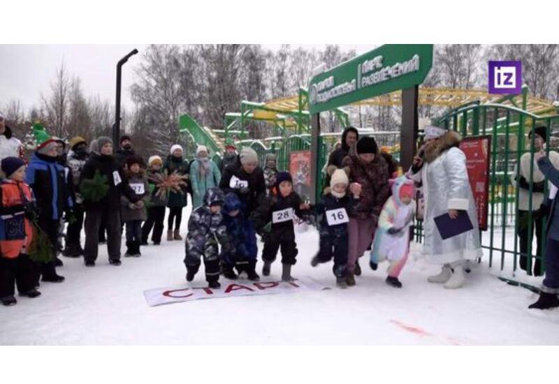 "Новогодний забег с елками" состоялся в России