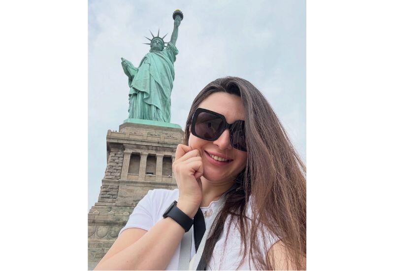 Азербайджанский блогер Сариййя Абузарли поблагодарила за реализованные мечты