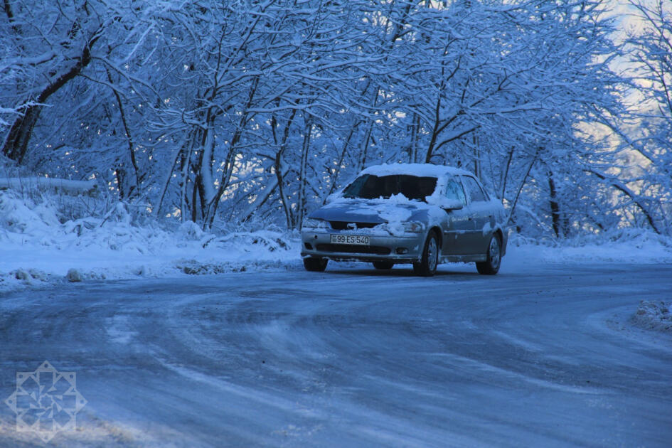 Агсуинский перевал вновь покрылся льдом
