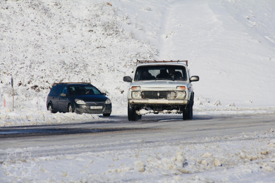 Агсуинский перевал вновь покрылся льдом
