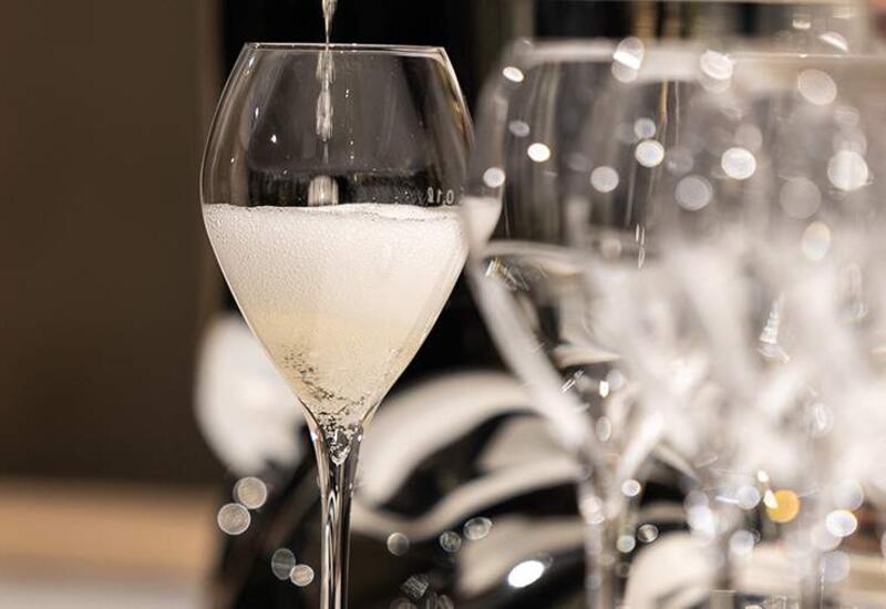 Врач указала на опасность шампанского с пеплом