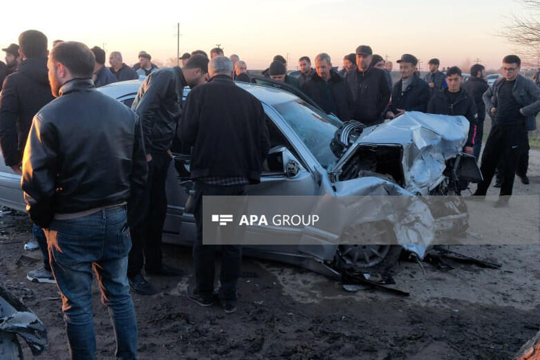 Тяжелое ДТП в Сальяне, есть погибшие и пострадавшие