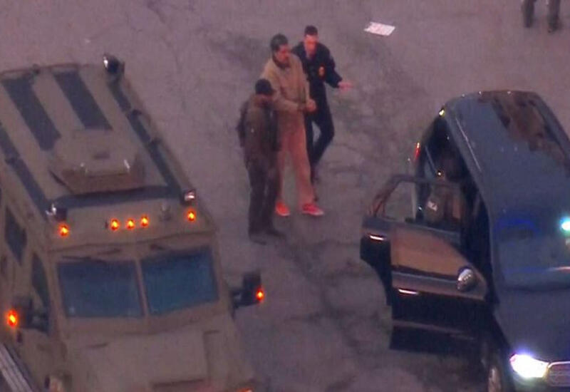 Мадуро на вертолете доставляется в суд