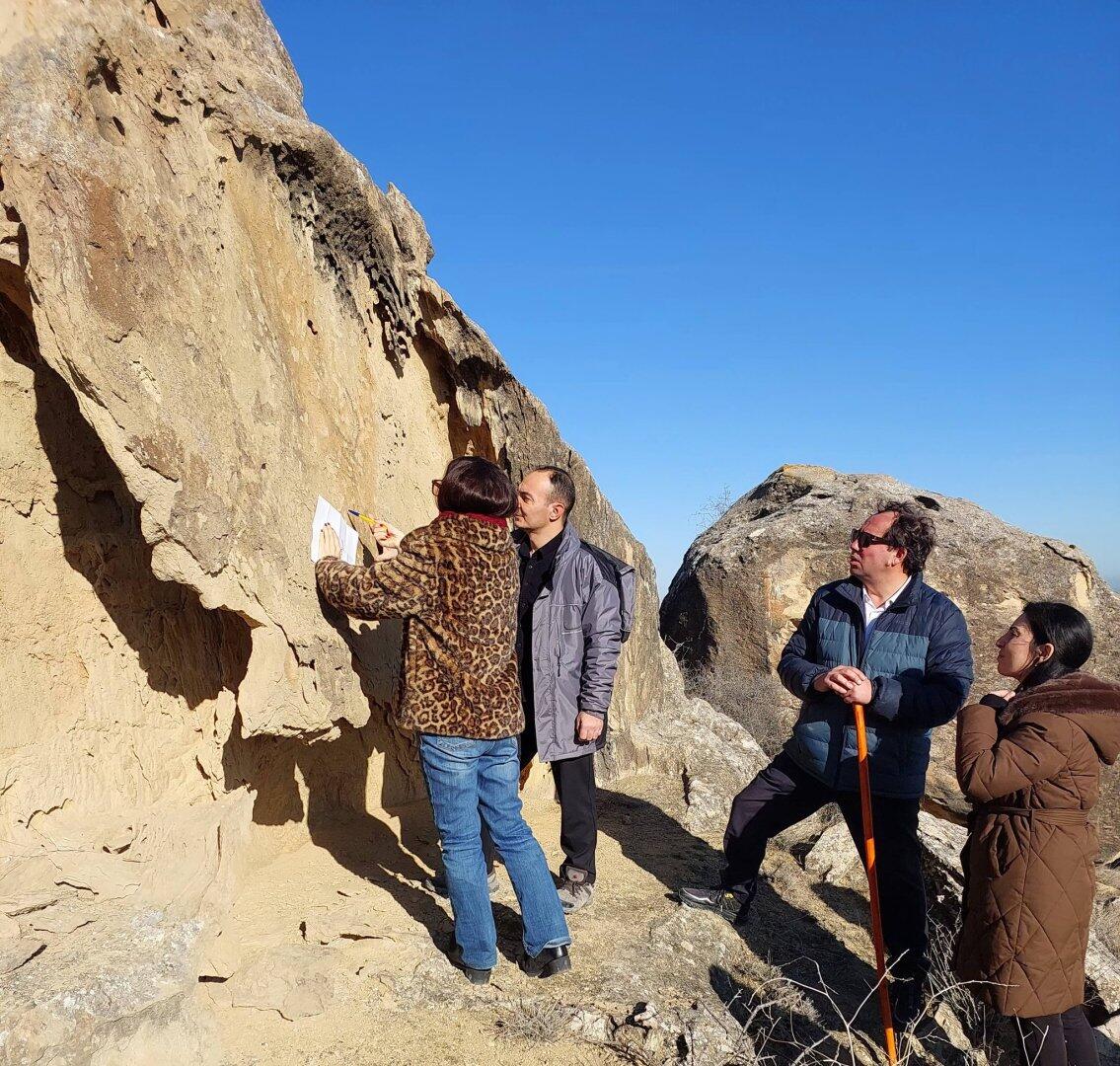 Qobustan qoruğunda yeni qayaüstü təsvir aşkar olunub