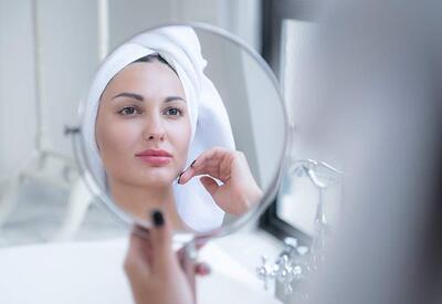 Как восстановить кожу после новогодних праздников?