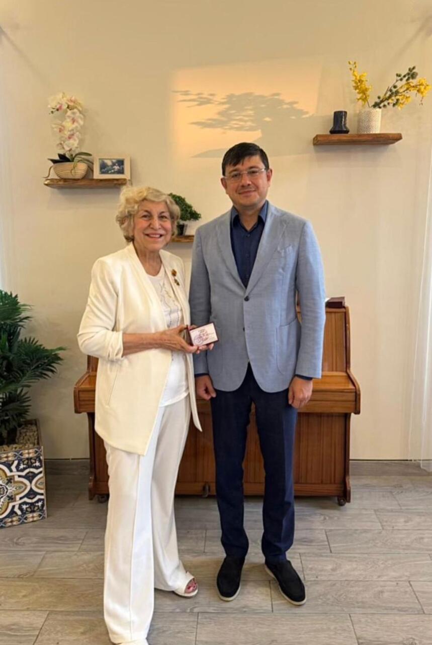 Скончалась основатель легендарной группы "Карван" и создатель "Бакинской осени" Севиндж Керимова