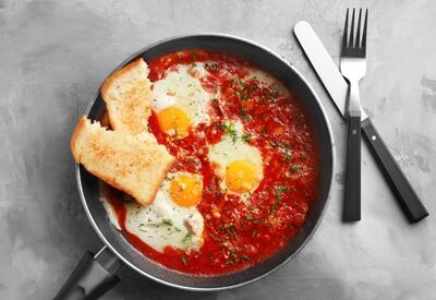Как вкусно пожарить яйца: <span class="color_red">рецепт идеального итальянского завтрака</span>