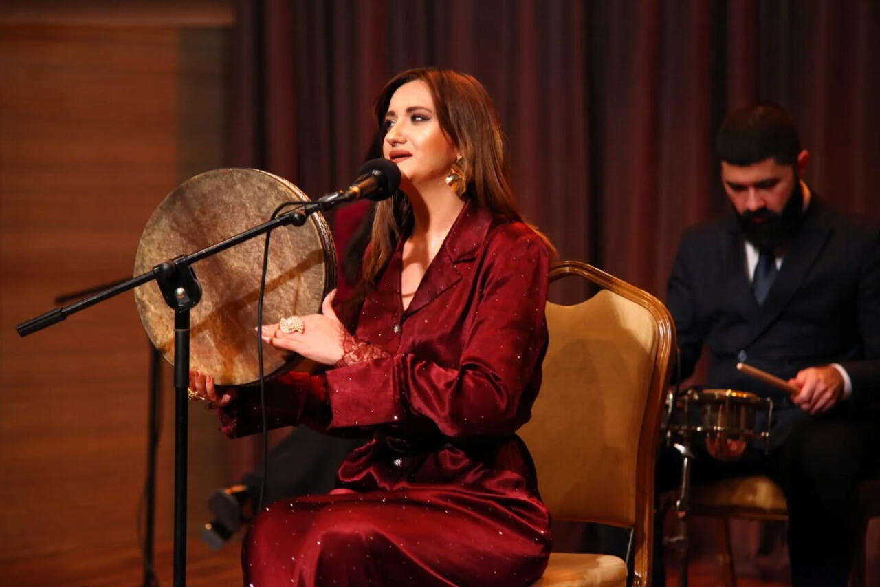 Женское лицо азербайджанского мугама - вечер традиции и красоты