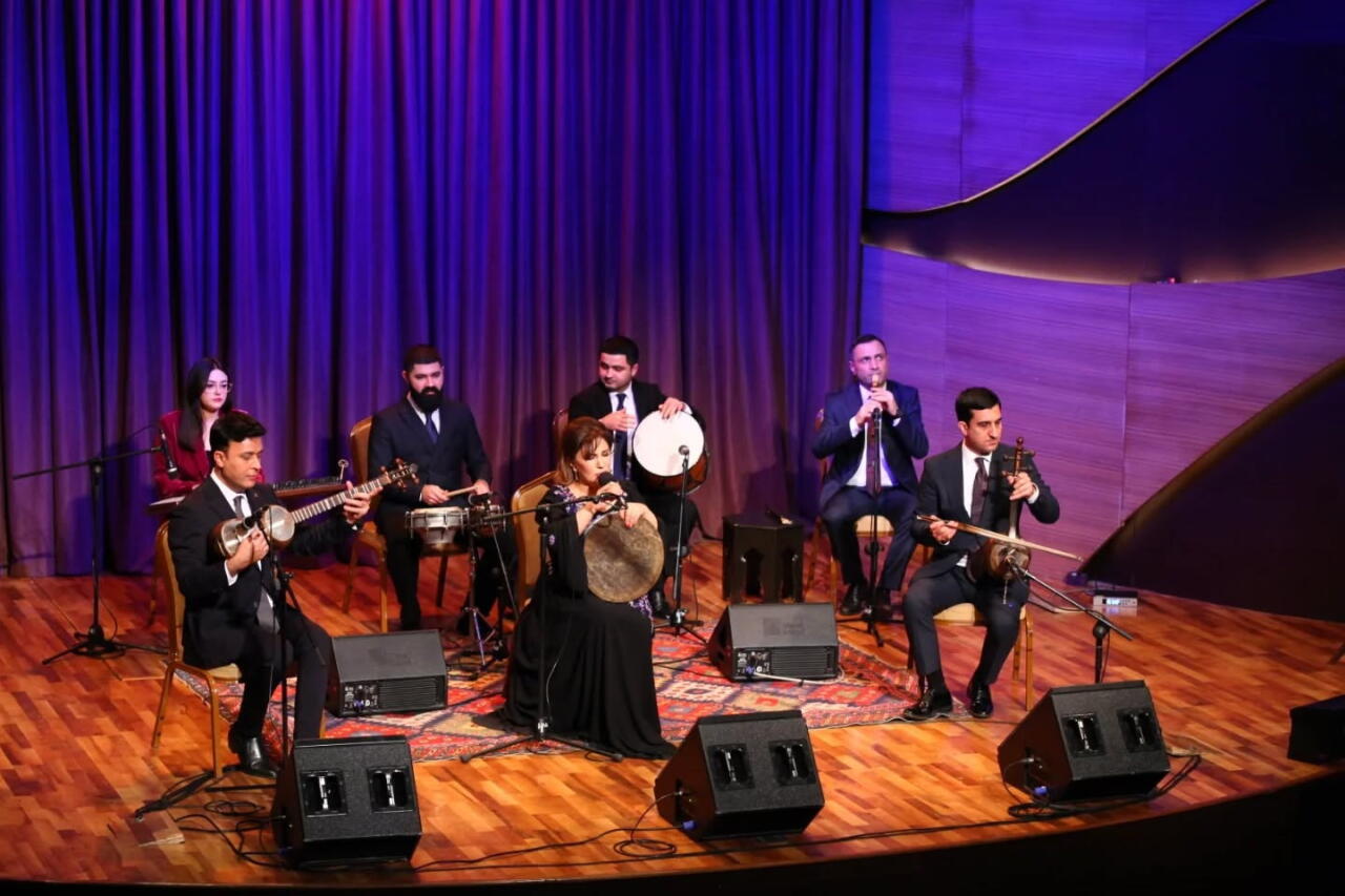 Женское лицо азербайджанского мугама - вечер традиции и красоты