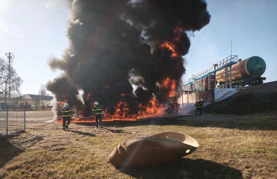 В Гахском районе загорелся автомобиль с топливом, есть погибший