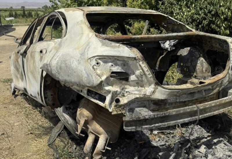 5 ilin “Mercedes”i yanıb kül oldu, sahibi şikayətçidir