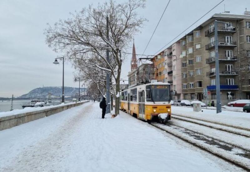 Снег вызвал политические споры в Венгрии