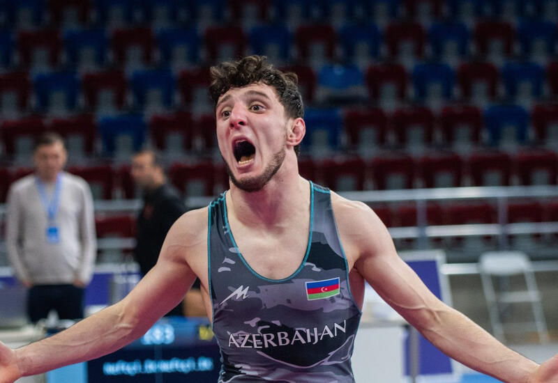Определились финалисты второго дня чемпионата Азербайджана по борьбе