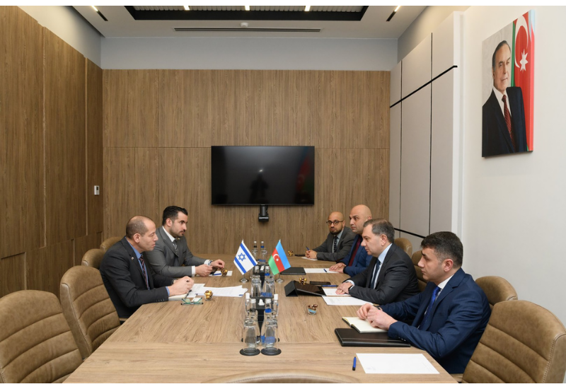 В министерстве цифрового развития и транспорта Азербайджана прошла встреча с послом Израиля