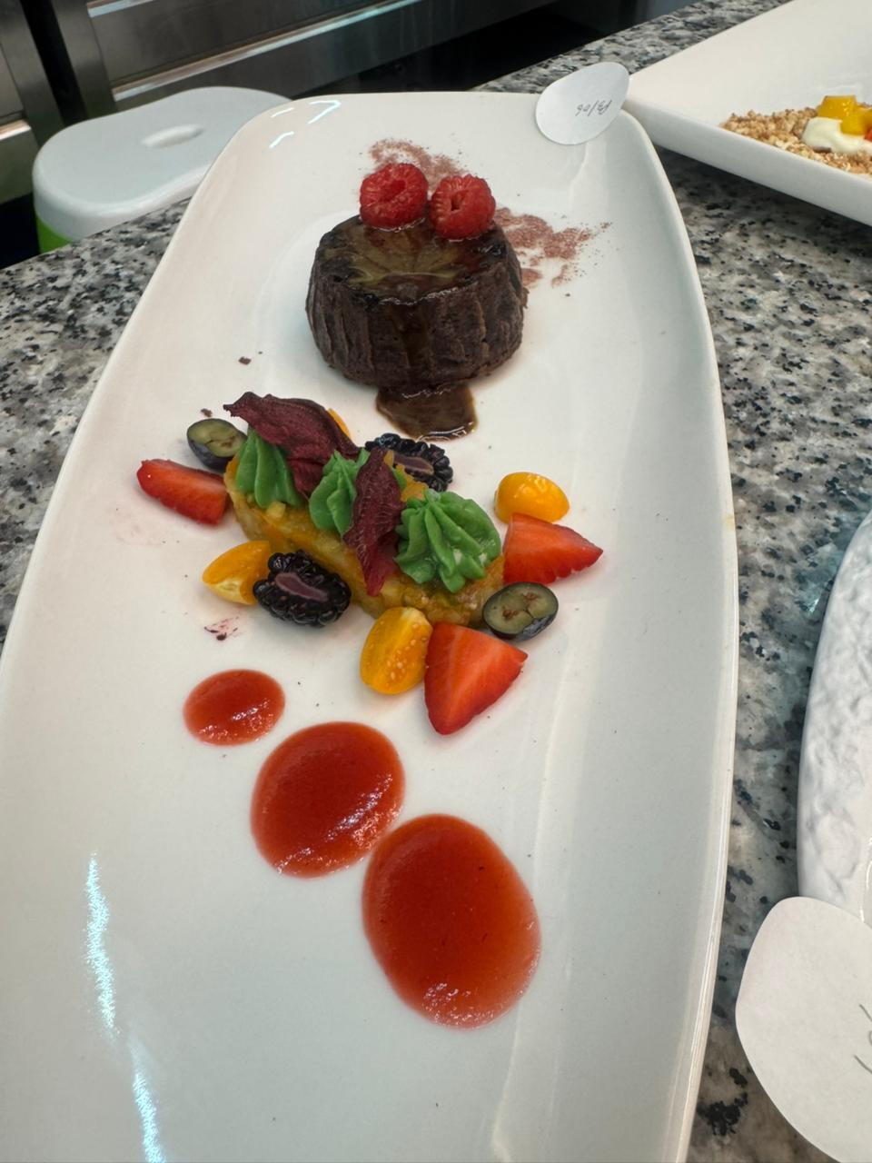 Мастерство азербайджанских кулинаров отмечено медалями международного чемпионата в ОАЭ