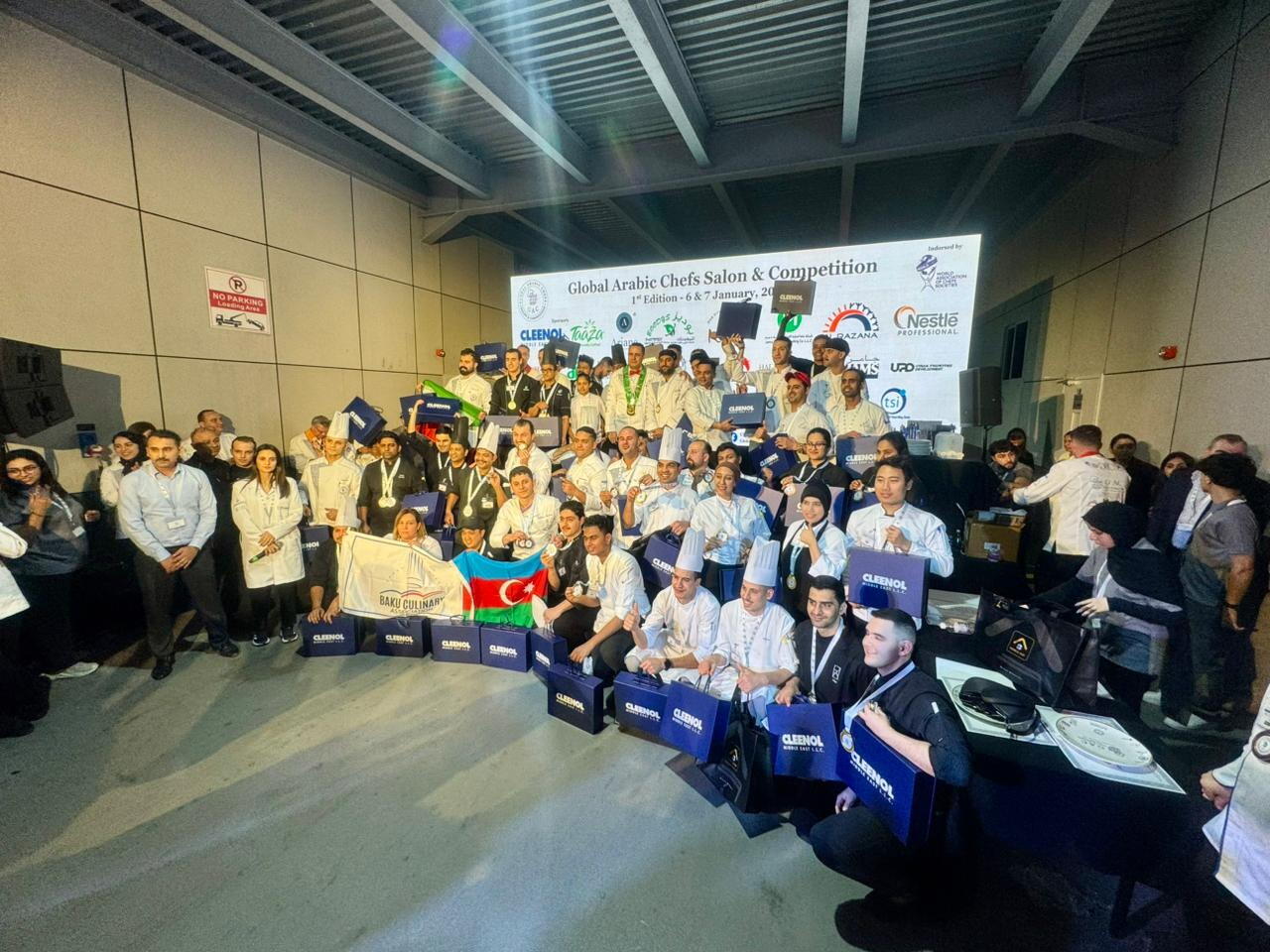 Мастерство азербайджанских кулинаров отмечено медалями международного чемпионата в ОАЭ