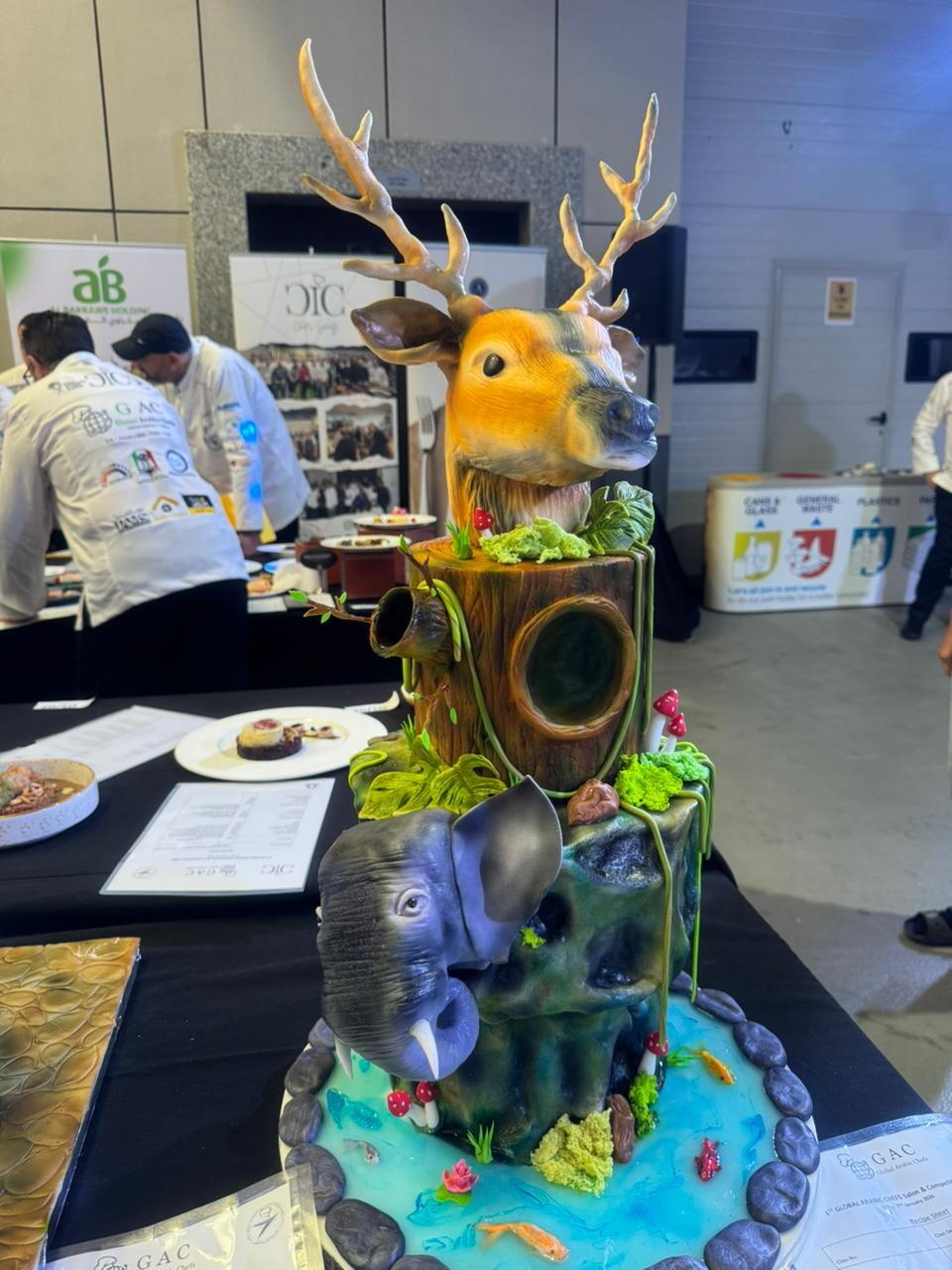 Мастерство азербайджанских кулинаров отмечено медалями международного чемпионата в ОАЭ