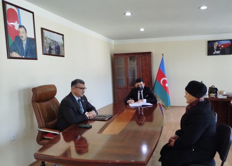 Novruzəli Aslanov İsmayıllıda vətəndaşlarla görüşüb